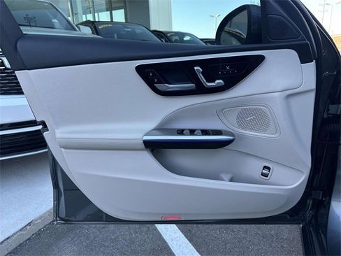 Used 2023 Mercedes-Benz C 300 4MATIC Sedan image 42