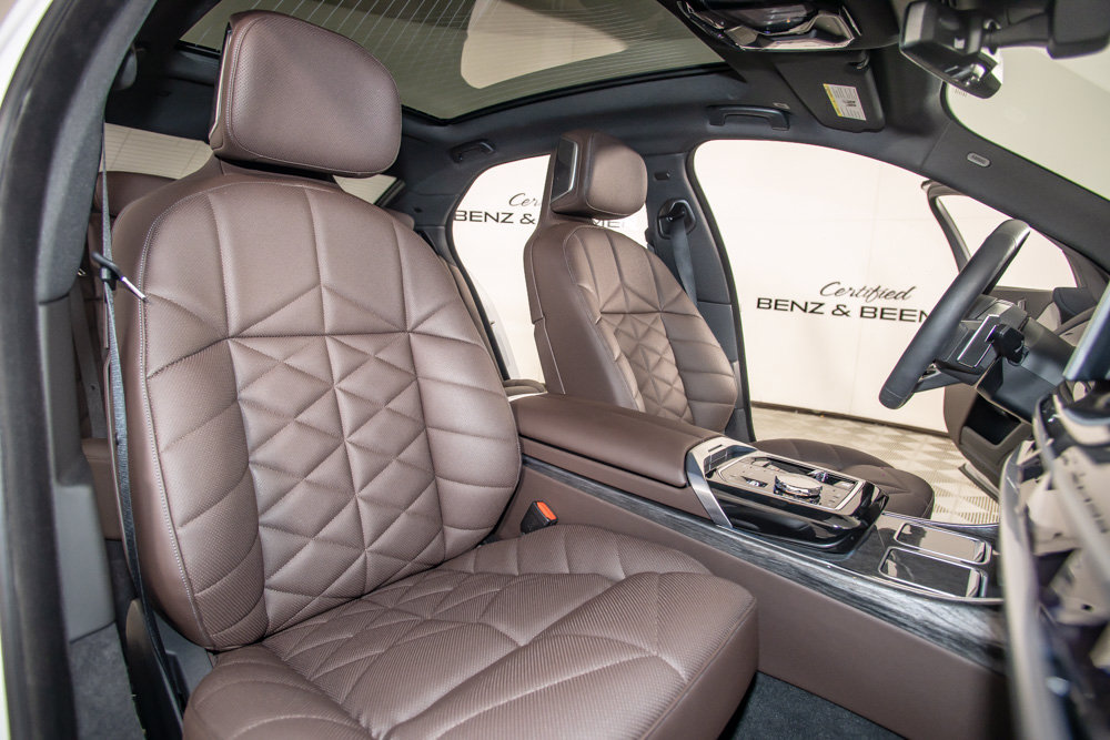 Used 2025 BMW 740i RWD image 16