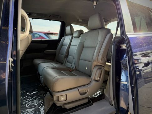 Used 2015 Honda Odyssey EX-L image 16