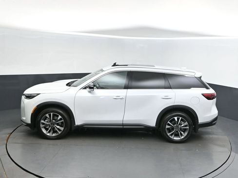 Certified 2026 INFINITI QX60 Pure w/ Cargo Package image 33