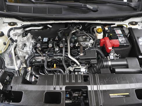 Used 2025 Nissan Kicks S FWD image 28