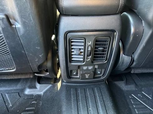 Used 2022 Dodge Durango GT AWD/4WD image 17