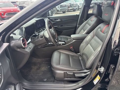 Used 2024 Chevrolet Trax RS w/ Driver Confidence Package image 14