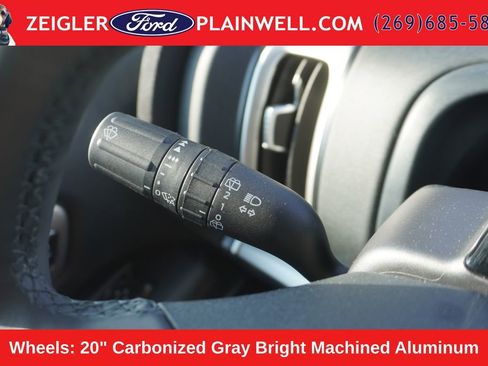 Used 2025 Ford Expedition Active AWD/4WD image 36