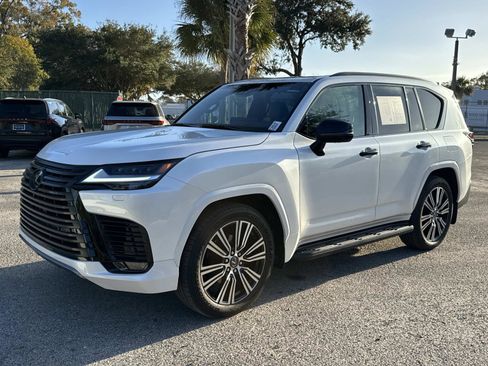 Certified 2025 Lexus LX 600 4WD w/ Luxury Package image 41