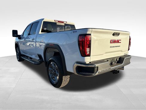 New 2026 GMC Sierra 2500 SLE image 13