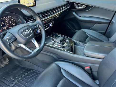 Used 2019 Audi Q7 3.0T Prestige w/ Prestige Package image 14