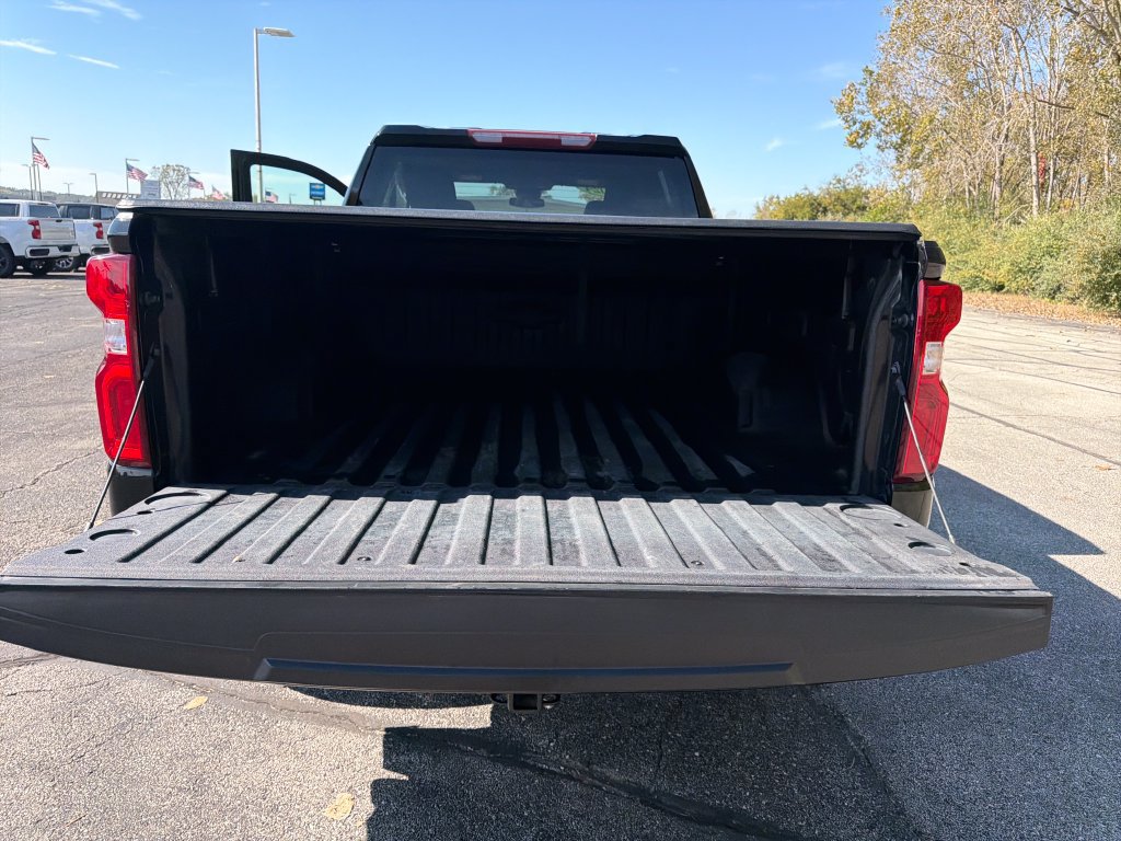 Used 2024 Chevrolet Silverado 1500 RST AWD/4WD image 31