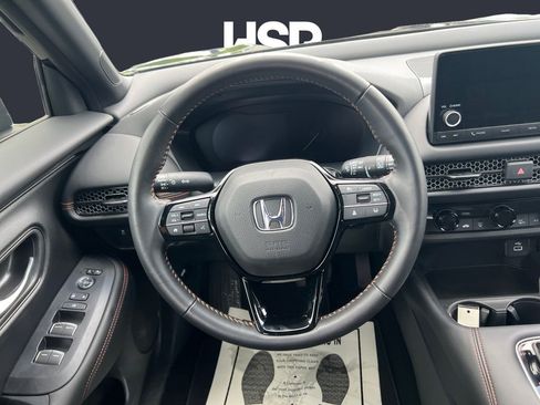 Used 2025 Honda HR-V Sport image 12