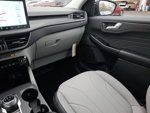 New 2026 Ford Escape Phev w/ PHEV Premium Package image 11