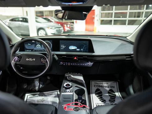 Used 2022 Kia EV6 Wind image 14