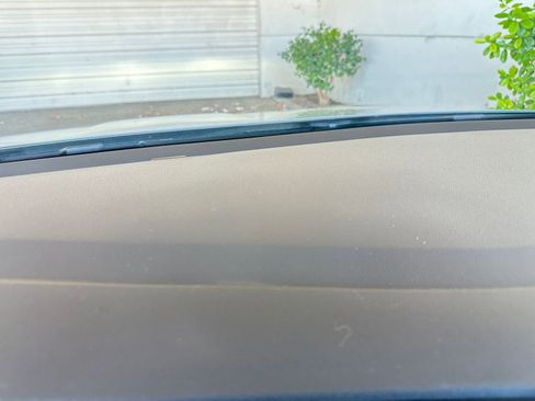 Used 2025 Volkswagen Jetta SE image 18