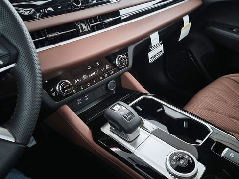 New 2026 Mitsubishi Outlander SEL FWD image 38