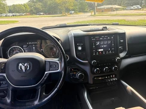 Used 2019 RAM 1500 Big Horn AWD/4WD image 29