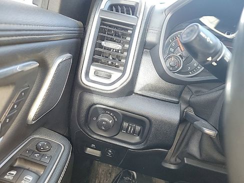 Used 2021 RAM 1500 Laramie w/ Advanced Safety Group image 15