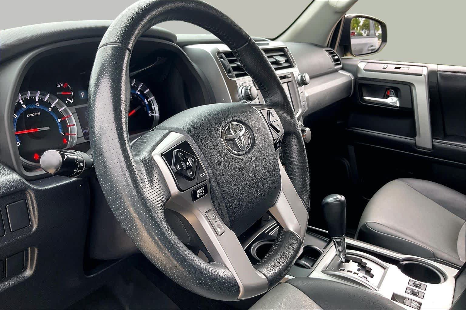 Used 2019 Toyota 4Runner SR5 Premium RWD image 14