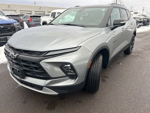 New 2026 Chevrolet Blazer LT w/ Midnight/Sport Edition AWD/4WD image 3
