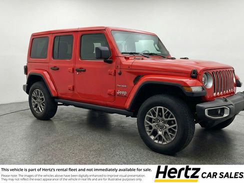 Used 2025 Jeep Wrangler Sahara image 1