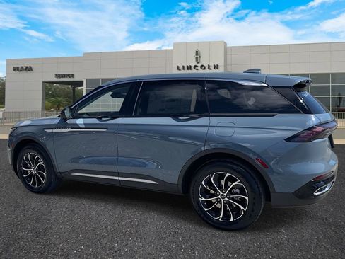 New 2026 Lincoln Nautilus Premier image 5