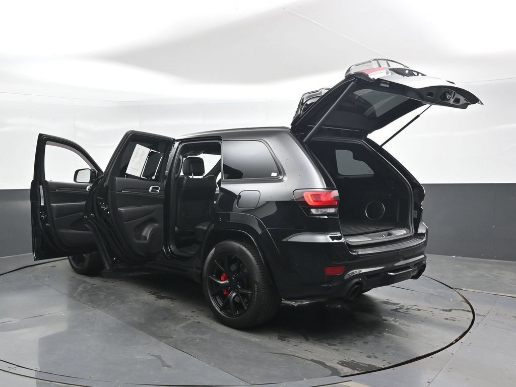 Used 2020 Jeep Grand Cherokee SRT w/ Trailer Tow Group IV AWD/4WD image 52