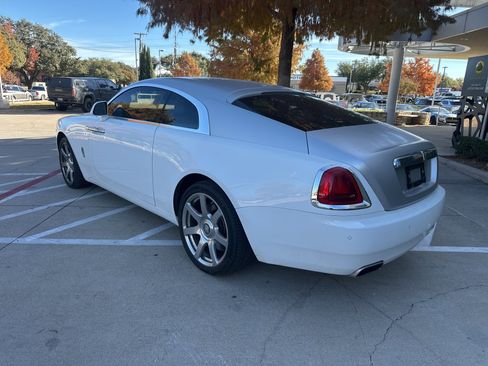 Used 2014 Rolls-Royce Wraith image 5