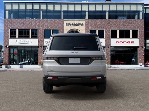 New 2026 Jeep Grand Wagoneer Summit image 7