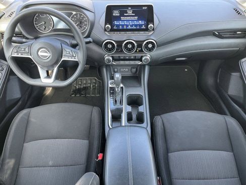 Used 2024 Nissan Sentra SV image 2