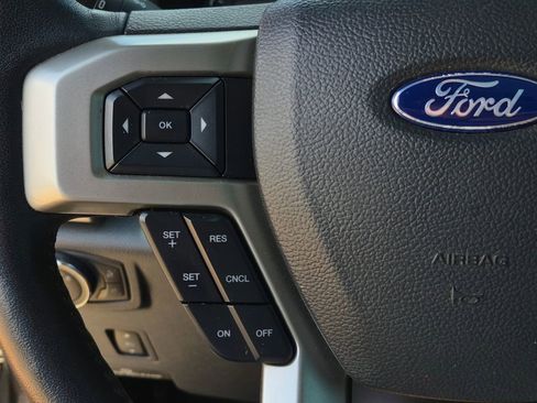 Used 2022 Ford F250 Lariat w/ Lariat Ultimate Package AWD/4WD image 18