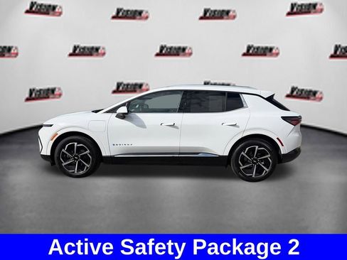 Used 2025 Chevrolet Equinox EV LT w/ Convenience Package FWD image 9