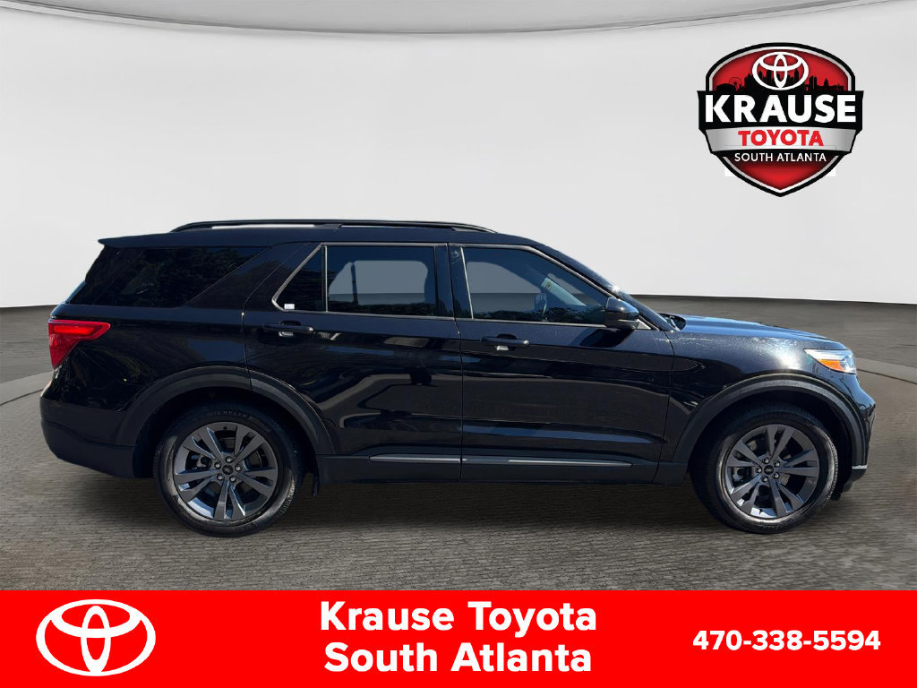 Used 2022 Ford Explorer XLT w/ Equipment Group 202A RWD image 9