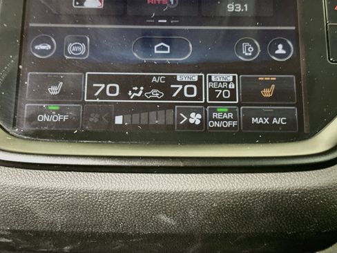Used 2024 Subaru Ascent Onyx Edition AWD/4WD image 30