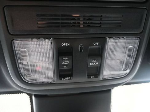 Used 2023 Honda Odyssey Sport image 39