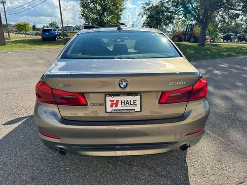 Used 2019 BMW 530i xDrive w/ Convenience Package image 8
