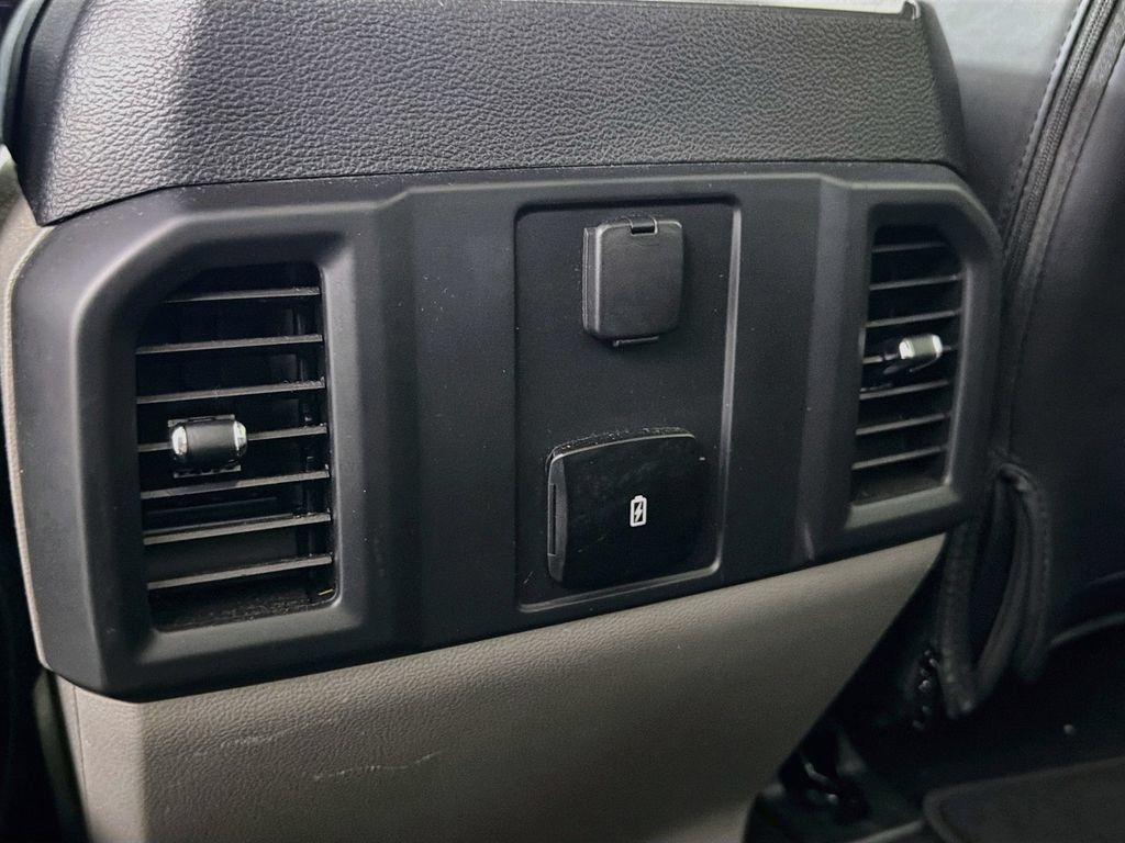 Used 2019 Ford F150 XL w/ Equipment Group 101A Mid AWD/4WD image 27