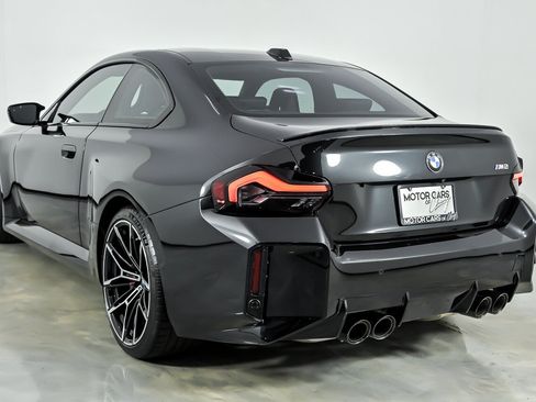 Used 2024 BMW M2 w/ Carbon Package RWD image 8