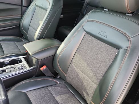 Used 2022 Ford Explorer Timberline image 13