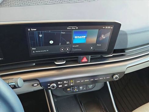 Used 2026 Kia Carnival SX w/ SX Dark Edition Package FWD image 28