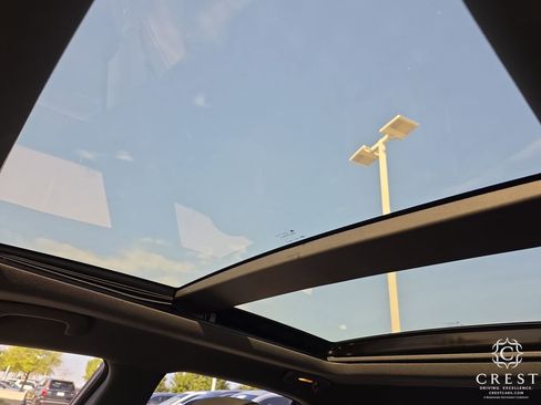 Used 2013 Chrysler 300 C image 22