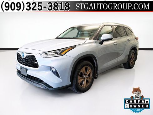 Used 2023 Toyota Highlander Bronze Edition AWD/4WD image 1