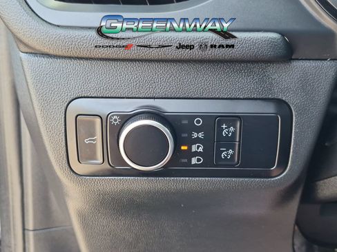 Used 2023 Ford Escape ST-Line w/ Tech Pack #1 FWD image 22