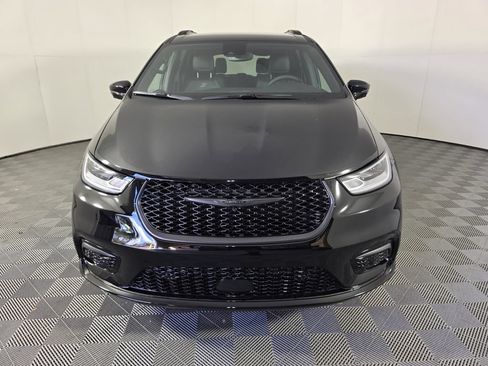 New 2026 Chrysler Pacifica Select w/ S Appearance Package FWD image 3