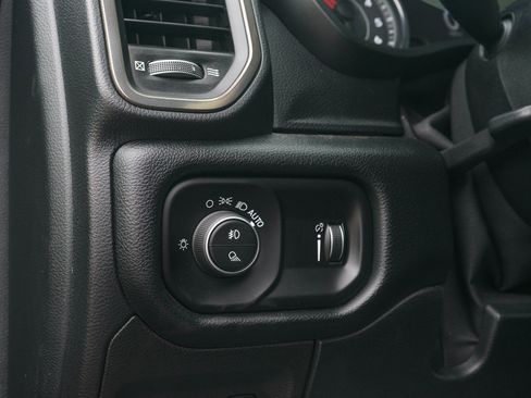 Used 2020 RAM 1500 Sport w/ Level 2 Equipment Goup w/2_L AWD/4WD image 26