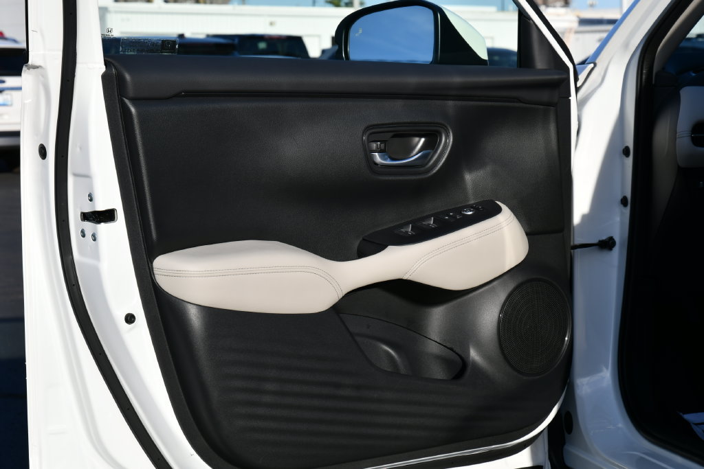 Used 2025 Honda HR-V EX-L image 13