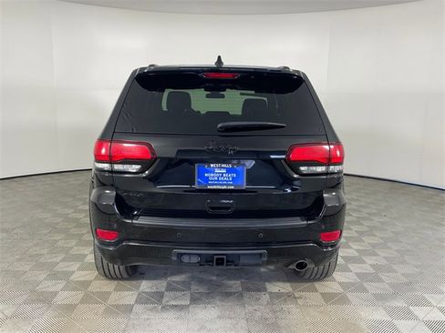 Certified 2021 Jeep Grand Cherokee Laredo X image 21