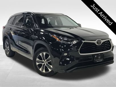 Used 2021 Toyota Highlander XLE