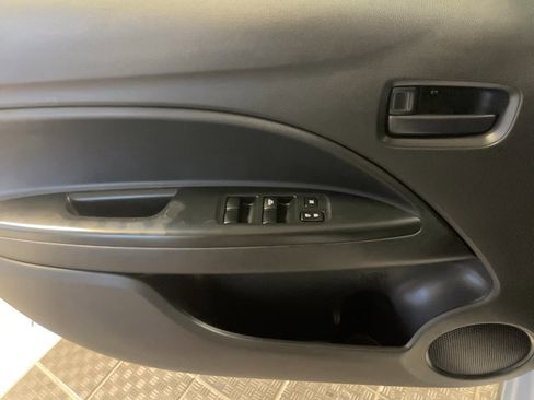 Used 2024 Mitsubishi Mirage ES image 7