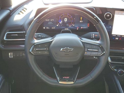 Used 2025 Chevrolet Traverse RS w/ LPO, Floor Liner Package image 25