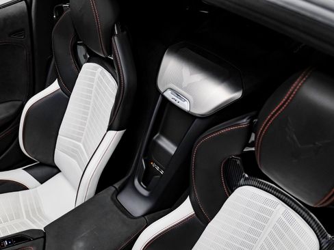 Used 2023 Chevrolet Corvette Stingray Premium Cpe w/ Z51 Performance Package image 42