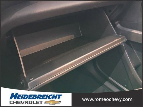 Certified 2023 Chevrolet Traverse LT image 24