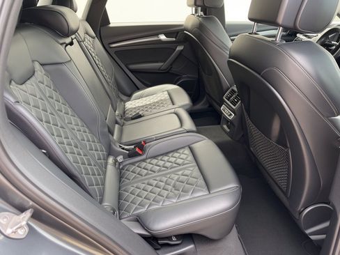 Used 2018 Audi SQ5 Premium Plus w/ S Sport Package AWD/4WD image 29